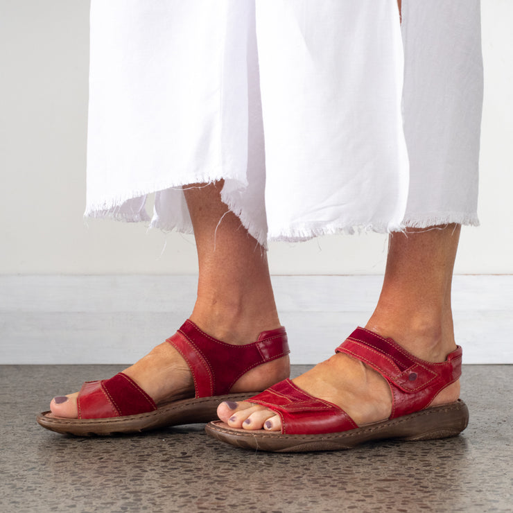 Debra 19 Red