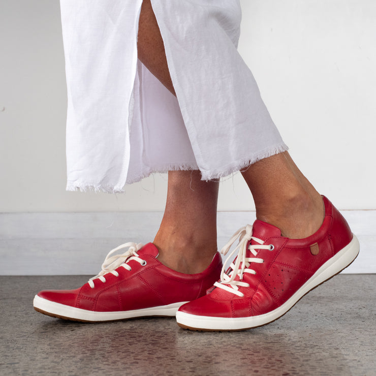 Model wearing Caren 01 Red