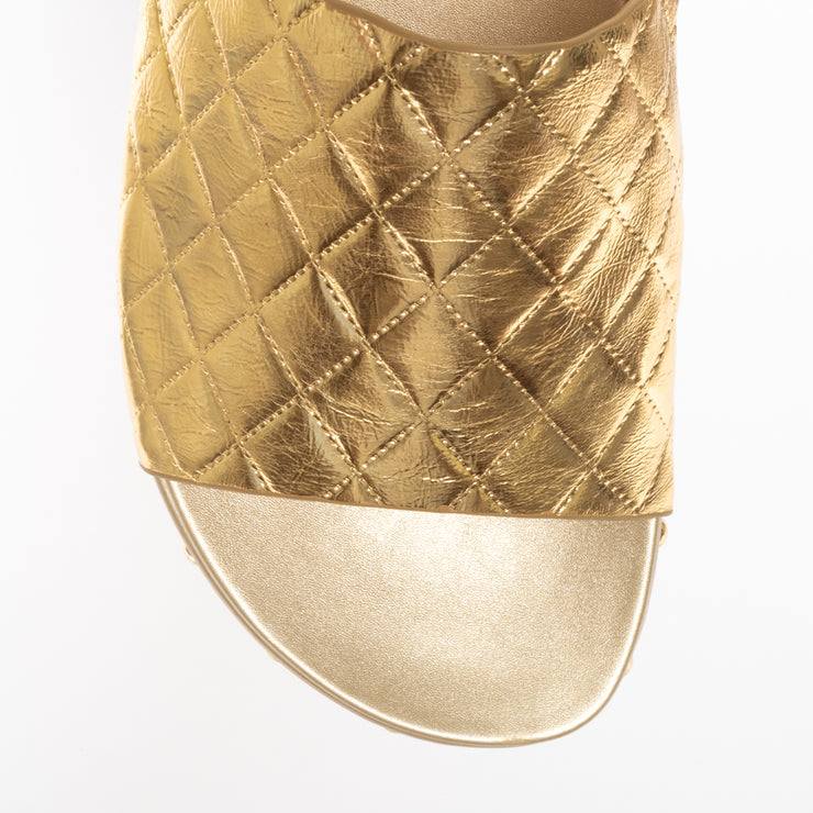 Bresley Dani Gold Quilt slides toe. Size 42 women's sandals