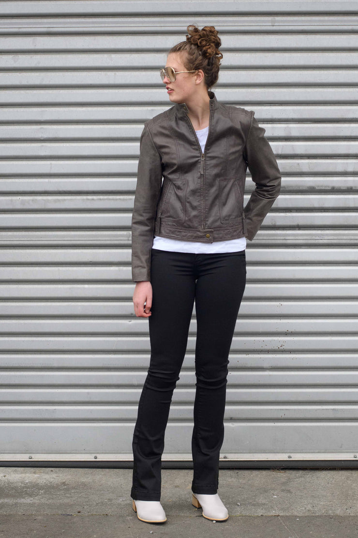 Model wearing LTB Jeans. Fallon Jeans Black Wash made longer for tall women