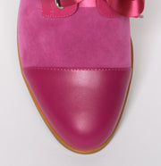 Toe shape of Avit Hot Pink shoes for long feet. Size 12 shoes