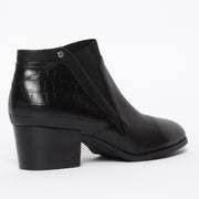 Cayman Black back. Size 12 women's boots