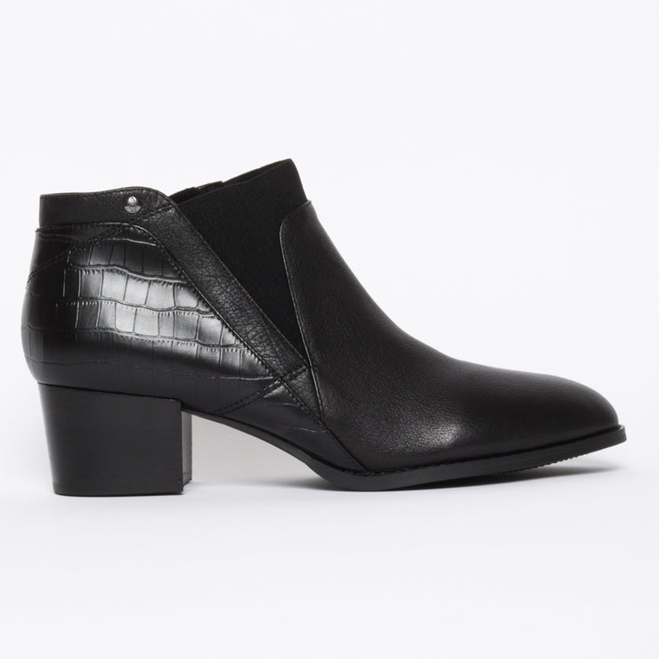 Cayman Black side. Size 10 women's boots