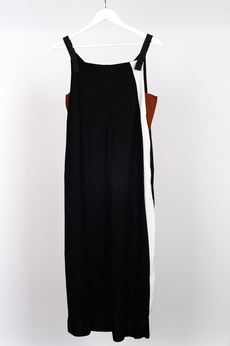 Breaking all the rules dress black back. For tall women