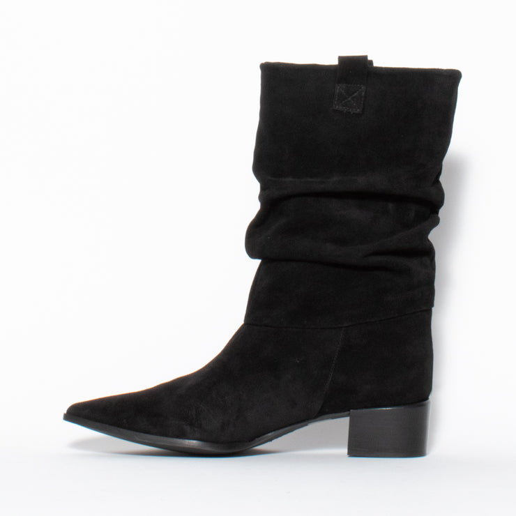 Brenda Zaro Alina Black Suede Ankle Boot inside. Size 45 women’s boots