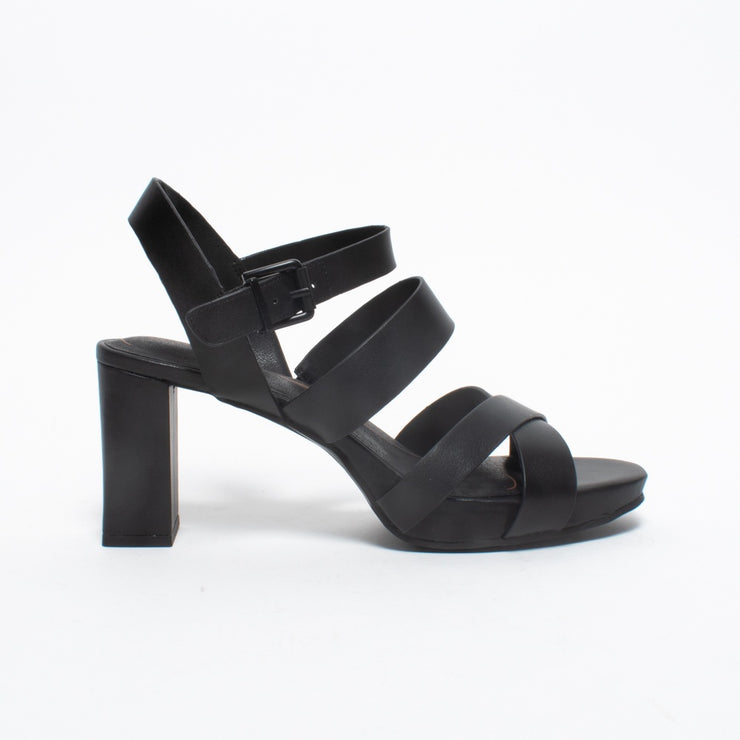 Hush Puppies Altezza Black Sandal side. Size 10 womens shoes