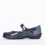Ziera Ariel Navy Patent Shoe inside. Size 45 womens shoes