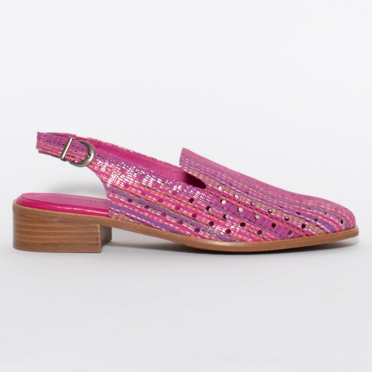 Bresley Asp Fuchsia Jive side. Size 42 women's sandal