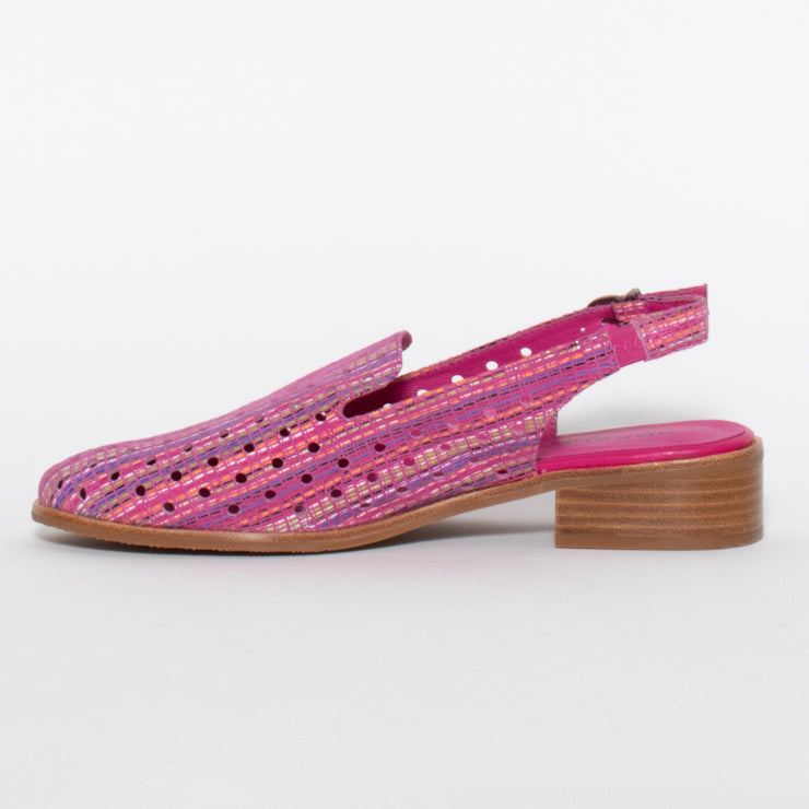 Bresley Asp Fuchsia Jive inside. Size 46 women's sandal