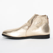 Aura Gold inside. Size 13 women’s boots