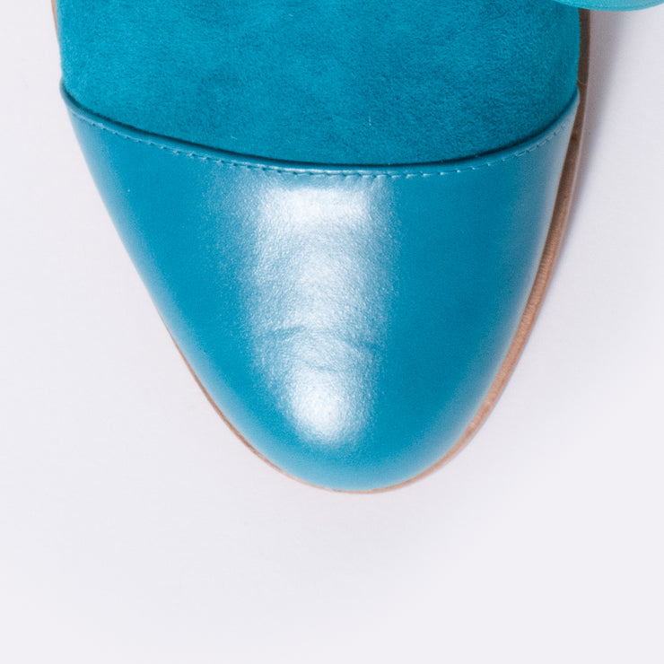Bresley Avit Turquoise Multi Shoe toe. Size 42 womens shoes