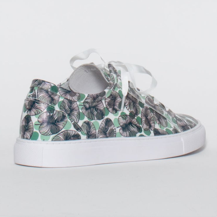 Minx Bandit Emerald Stencil Flower back.  Size 45 women's sneakers