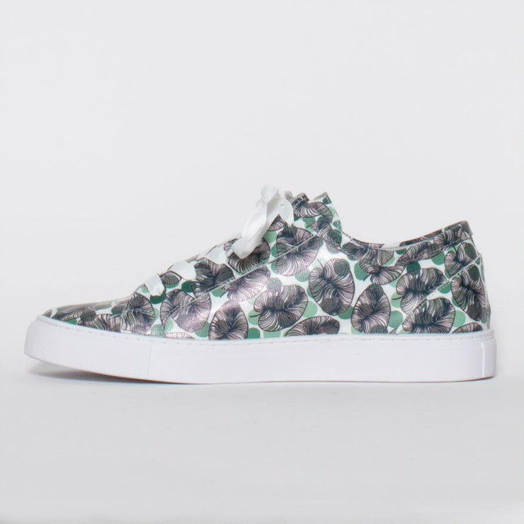 Minx Bandit Emerald Stencil Flower inside.  Size 46 women's sneakers