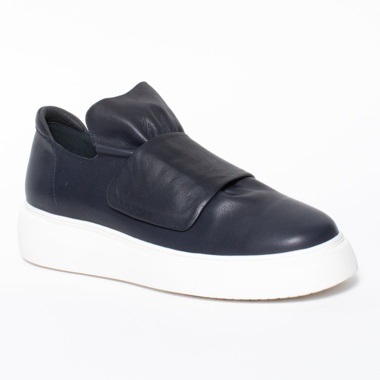 Gelato Bodee Navy Sneakers front. Womens size 43 shoes