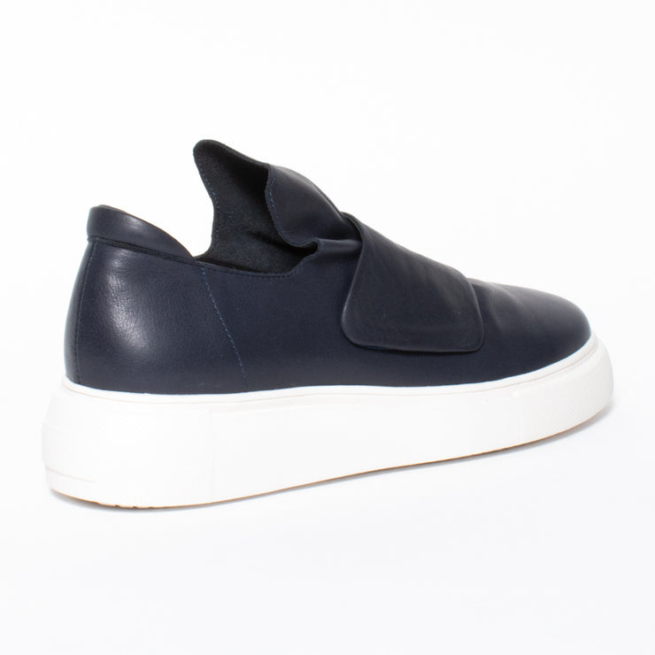 Gelato Bodee Navy Sneakers back. Womens size 44 shoes