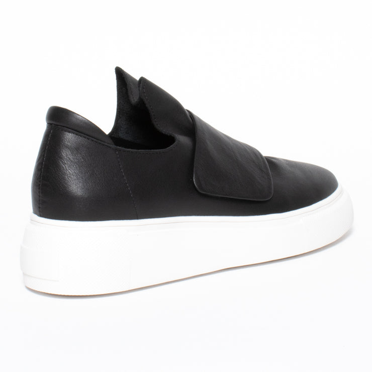 Gelato Bodee Black Sneakers back. Womens size 42 shoes