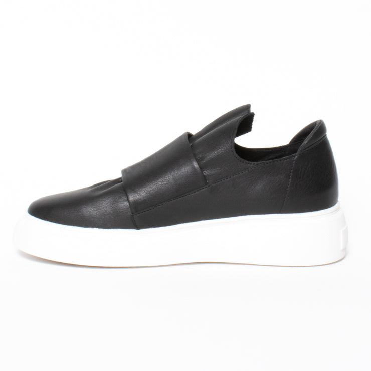 Gelato Bodee Black Sneakers inside. Womens size 42 shoes