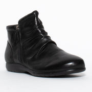 Darion Black front. Size 11 women’s boots