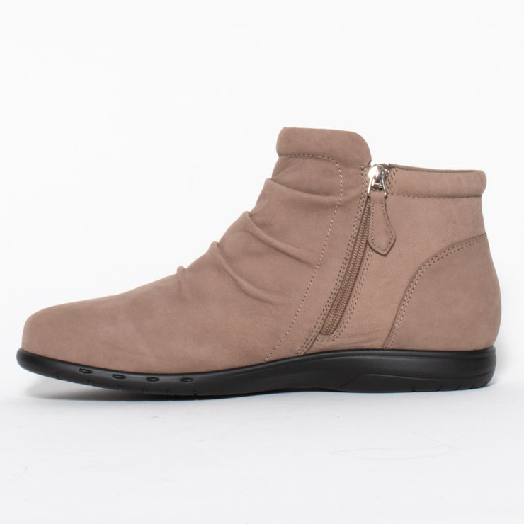 CBD Darion Taupe Nubuck Ankle Boot inside. Size 44 women’s boots