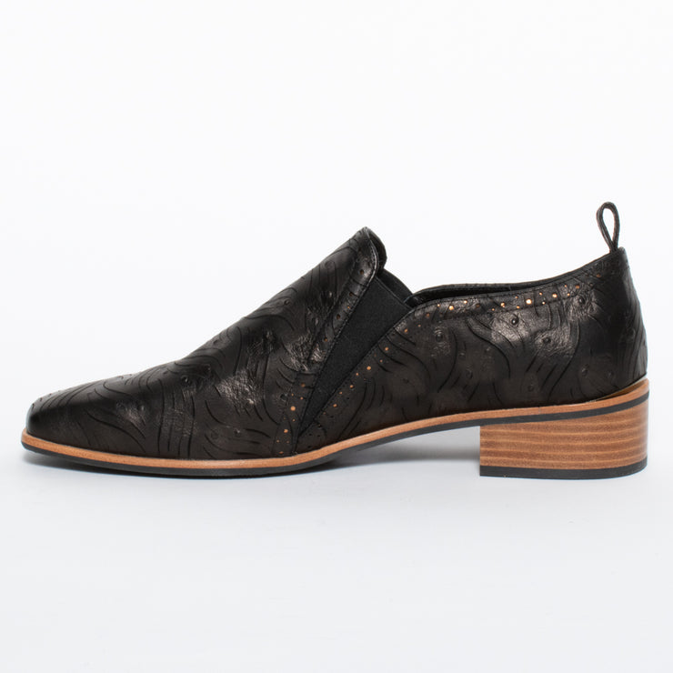 Bresley Disco Black Print Shoes inside. Size 45 women's shoes