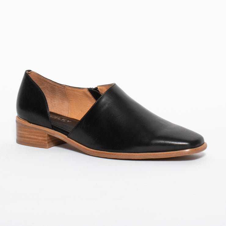 Bresley Ditty Black Shoe front. Size 46 women's shoes