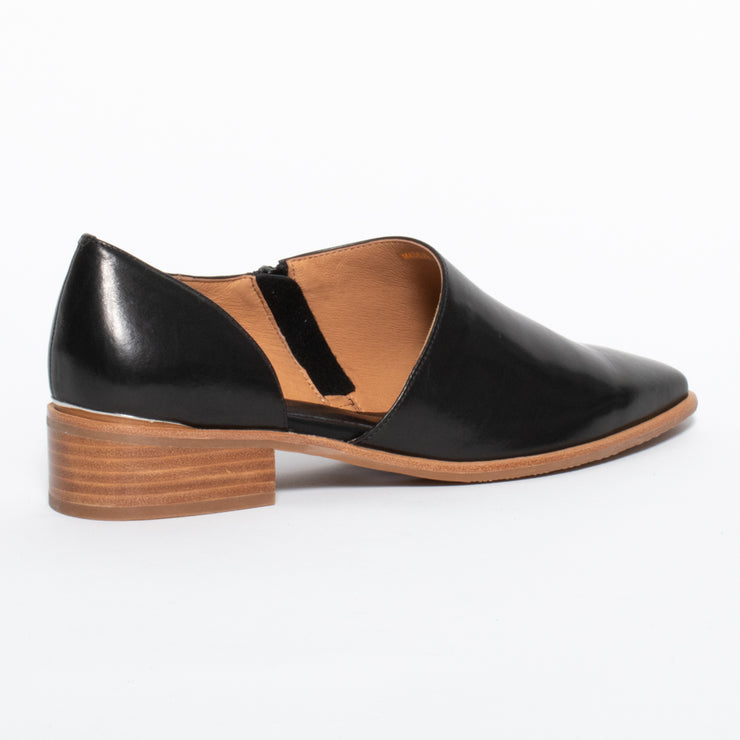 Bresley Ditty Black Shoe back. Size 45 women's shoes