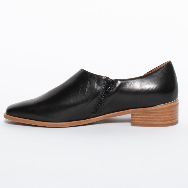 Bresley Ditty Black Shoe inside. Size 44 women's shoes