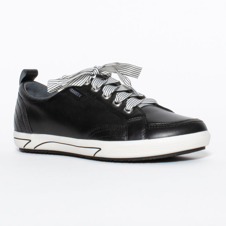 Ellie IV Black front. Size 11 women’s sneakers