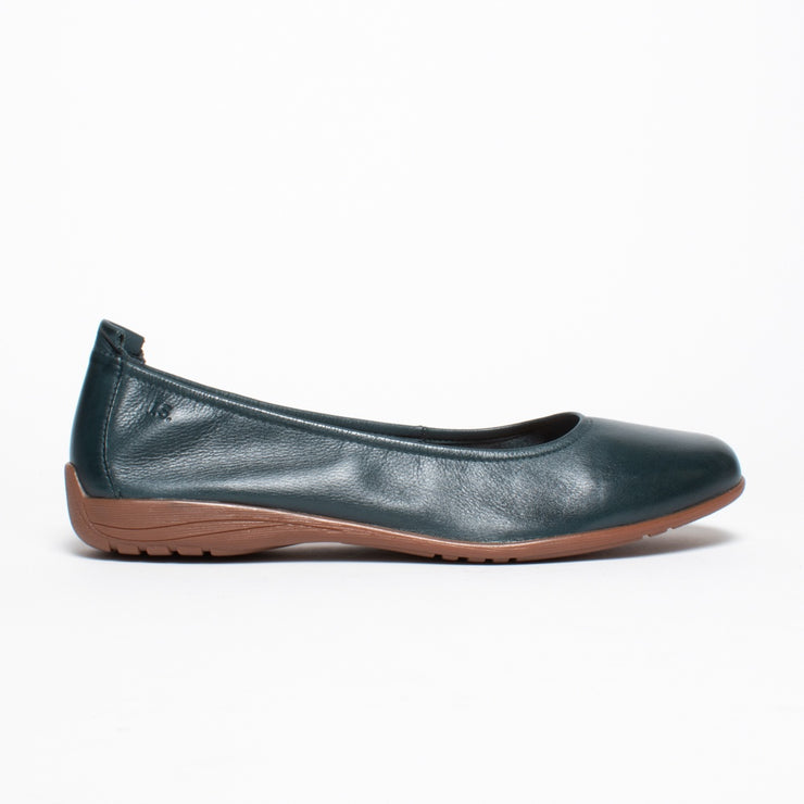 Josef Seibel Fenja 01 Navy Ocean Shoe side. Size 42 womens shoes