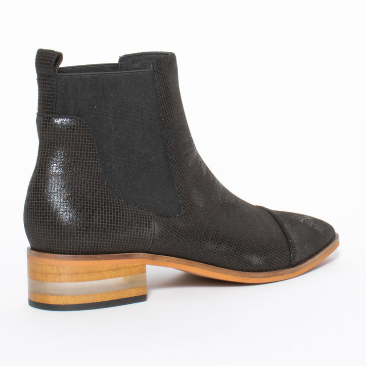 Django and Juliette Ford Black Cut Ankle Boot back. Size 43 women’s boots