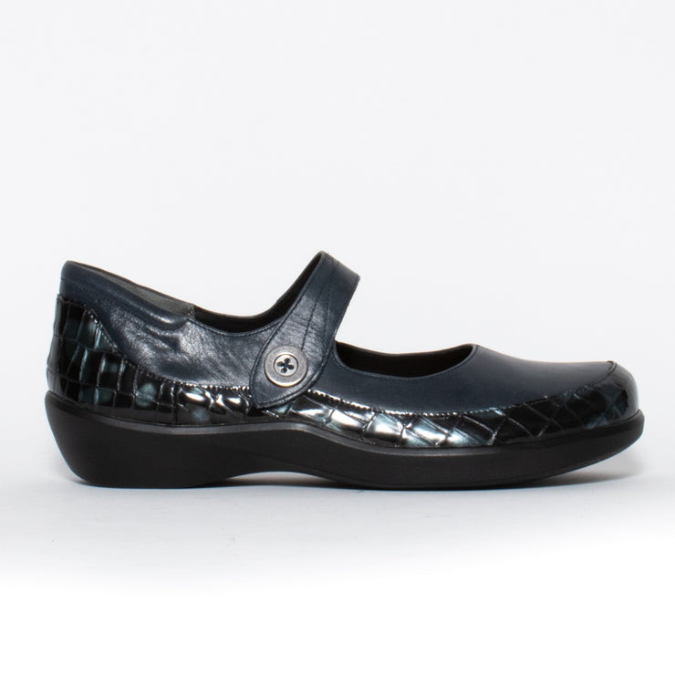 Ziera Gloria Navy shoes side. Womens size 44 shoes