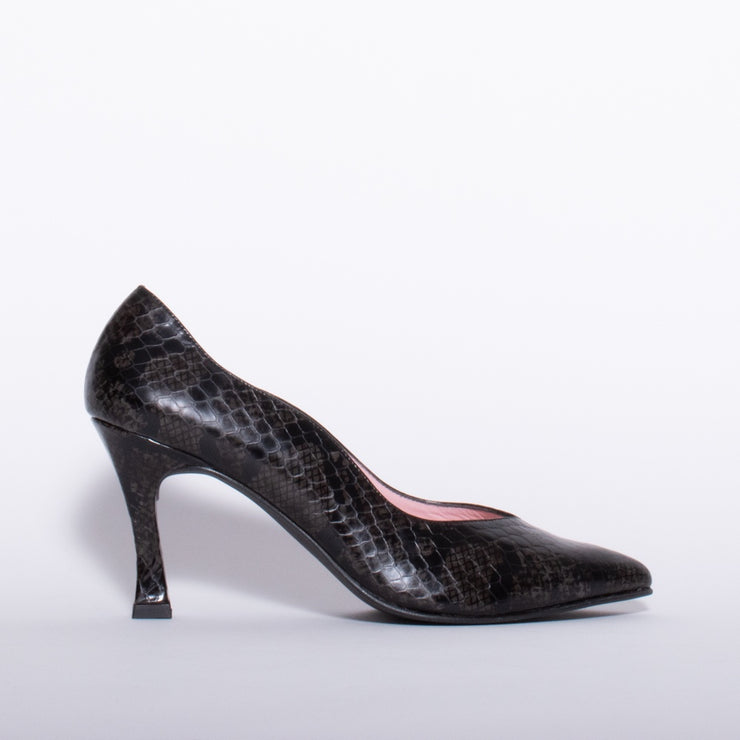 Dansi Honoria Black Snake Print Shoe side. Size 42 womens shoes
