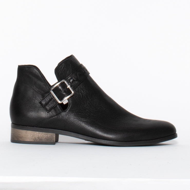 Django and Juliette Italy Black Ankle Boot side. Size 42 women’s boots