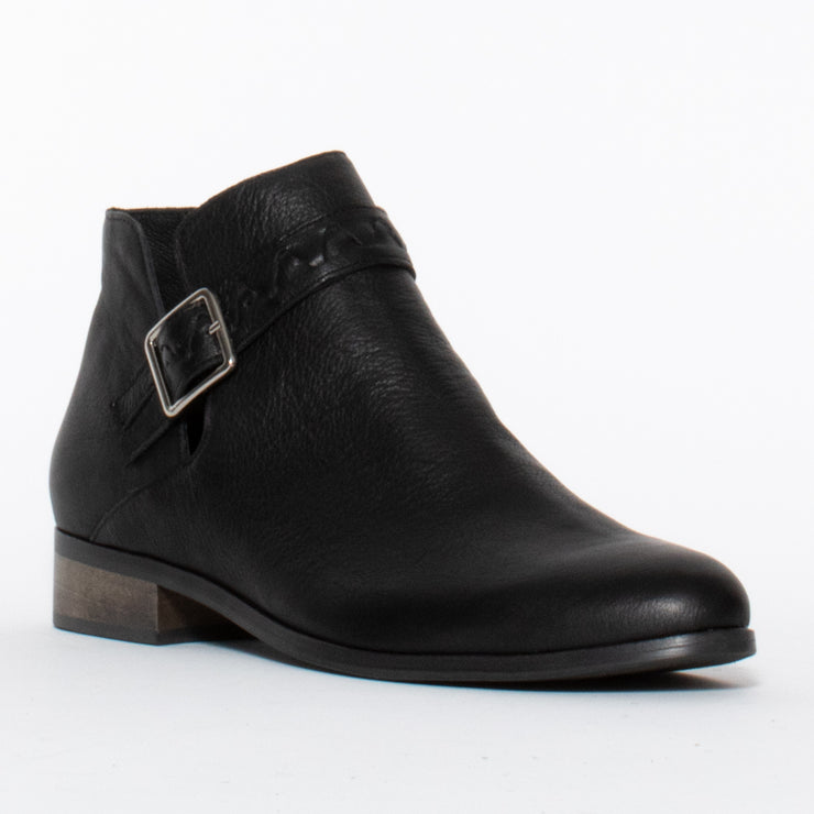 Django and Juliette Italy Black Ankle Boot front. Size 43 women’s boots