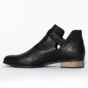 Django and Juliette Italy Black Ankle Boot inside. Size 42 women’s boots