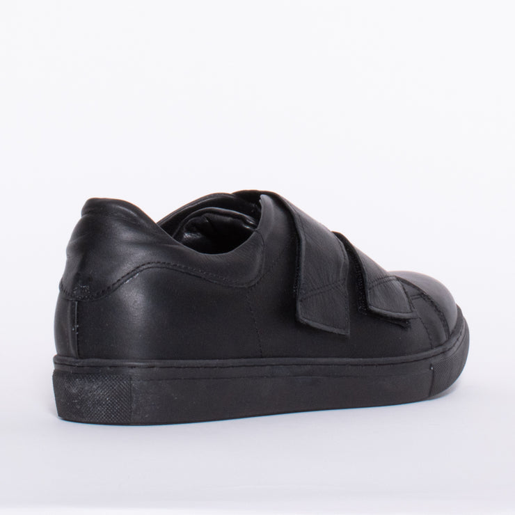 Cabello Julia Black Sneaker back. Size 44 womens shoes