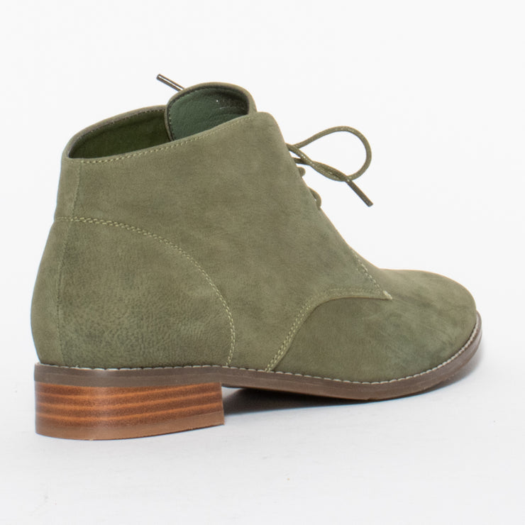 CBD Logger Khaki Ankle Boot back. Size 44 women’s boots