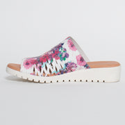Django and Juliette Meta Poppy Sandal inside. Size 45 womens shoes