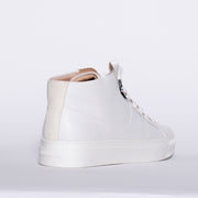 Frankie4 Mila White Tumbled Sneaker back. Size 10 womens shoes