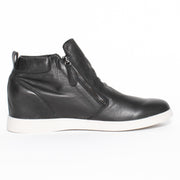 Milford Black side. Size 10 women's boots
