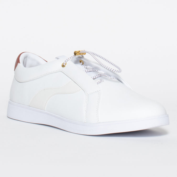 Hush Puppies Monroe White front. Size 11 women's sneaker