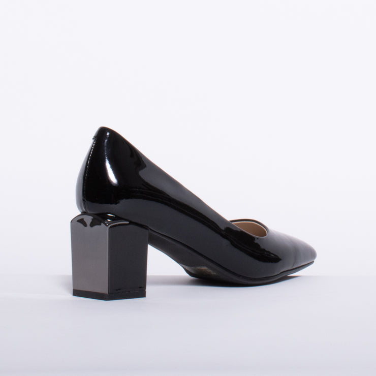 KatieNMe New Castle Black Patent Shoe back. Size 44 womens shoes