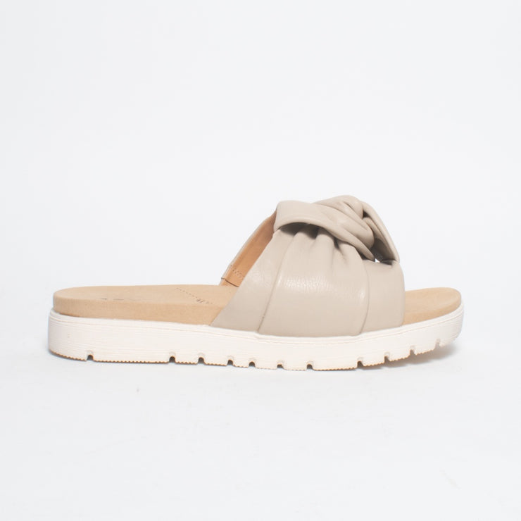 Ziera Nulla Almond Slide side. Size 42 womens shoes