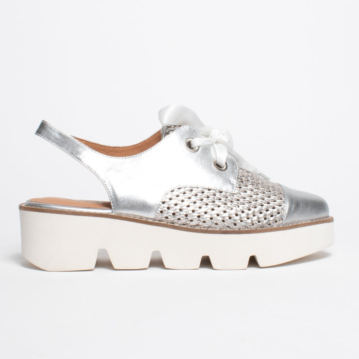 Bresley Pompei Silver Shoe side. Size 42 womens shoes