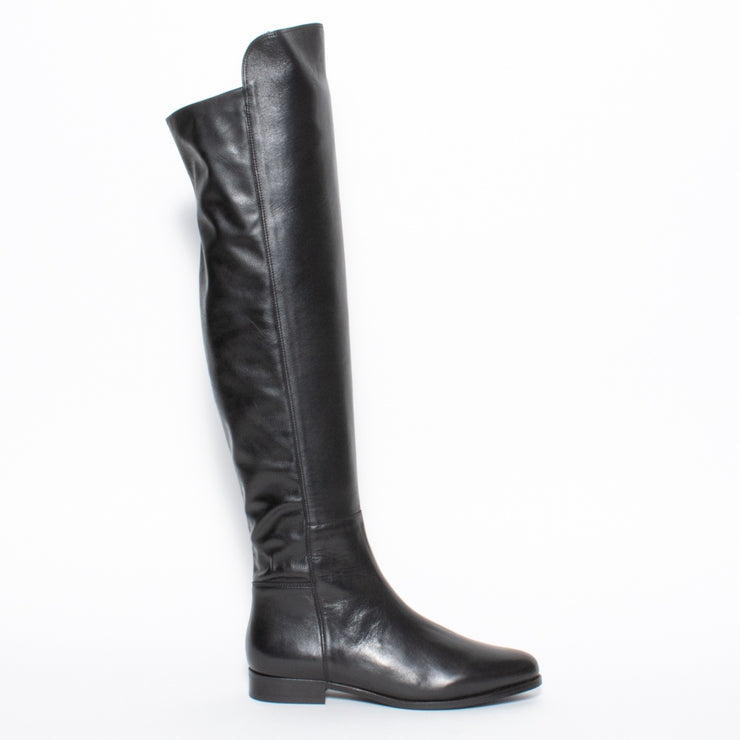 Poppy Black Leather side. Size 10 women’s boots