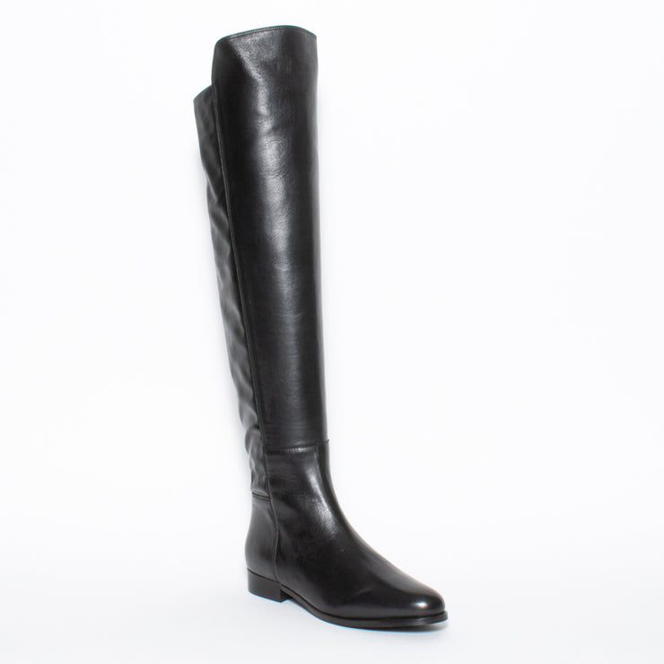 Poppy Black Leather front. Size 11 women’s boots