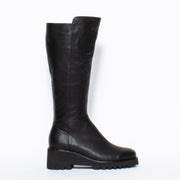 Potion Black side. Size 10 women’s boots