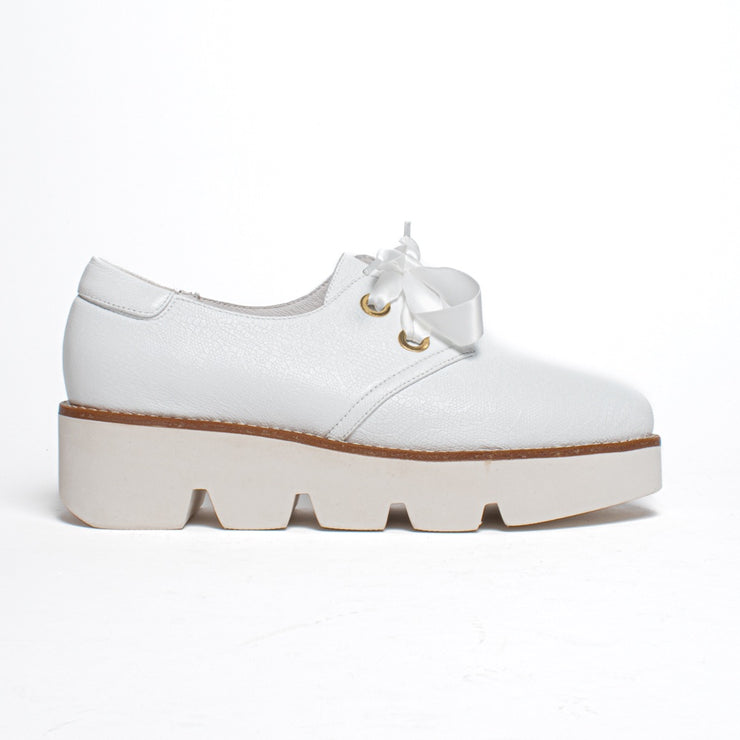 Bresley Pronto White Reptile Shoe side. Size 42 womens shoes