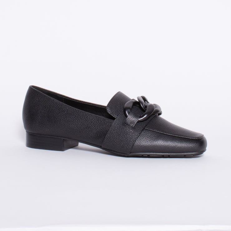 Hush Puppies Sevilla Black Leather Shoe front. Size 11 womens shoes