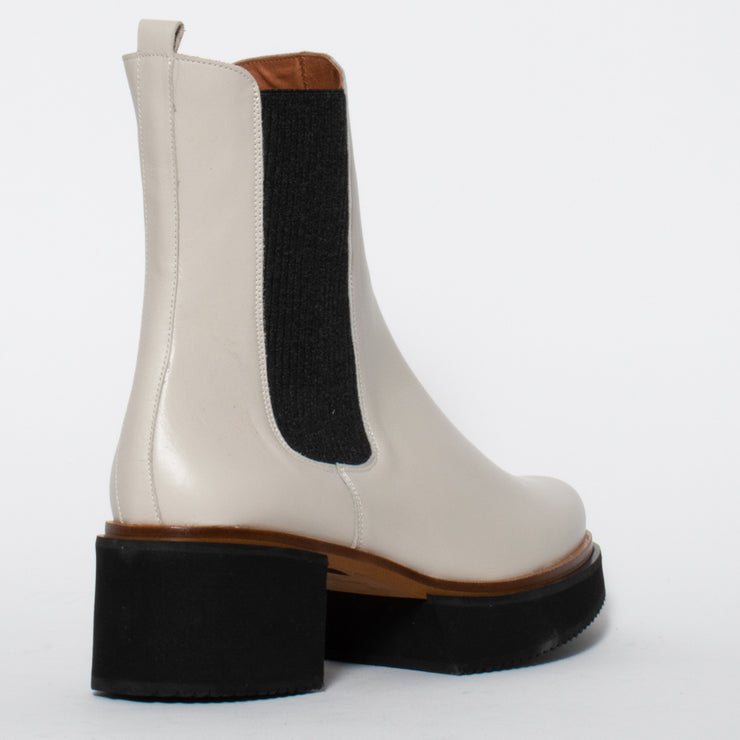 Dansi Silvino Winter White Ankle Boot back. Size 44 women’s boots